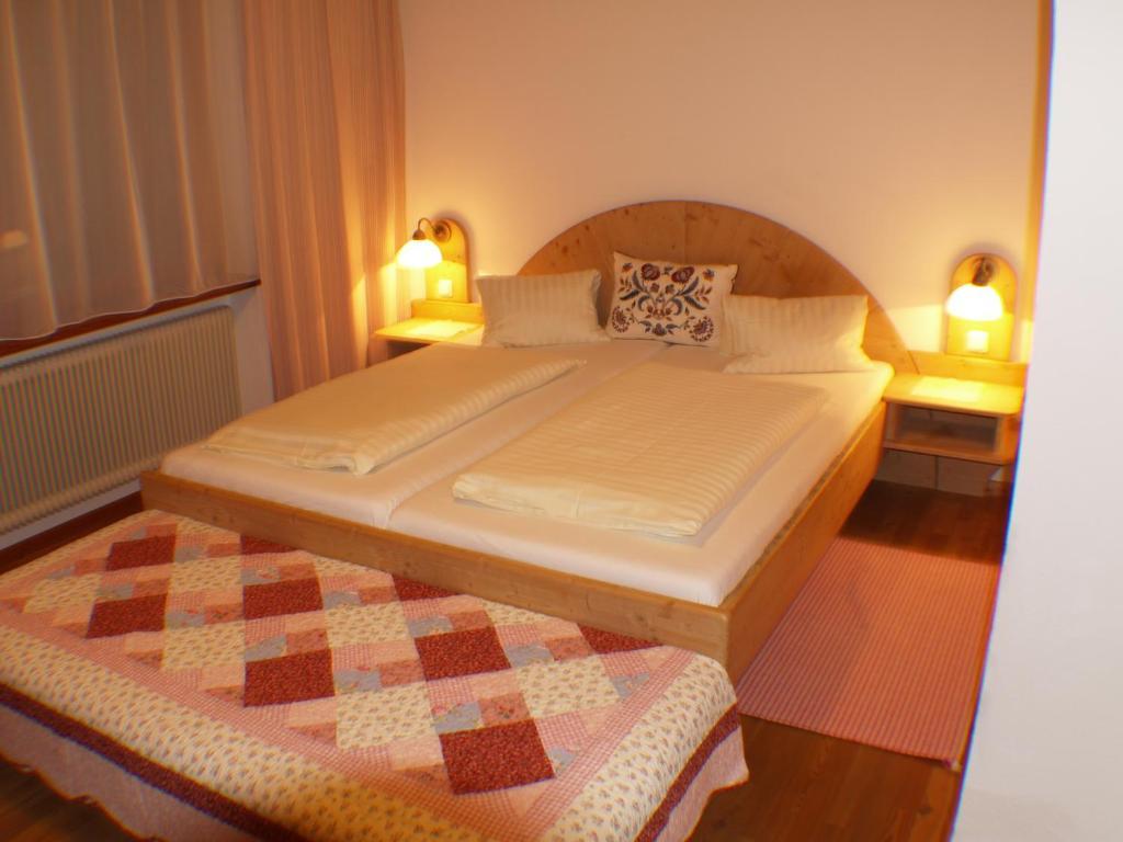 Alm-Apartments Heiligenblut Rom bilde
